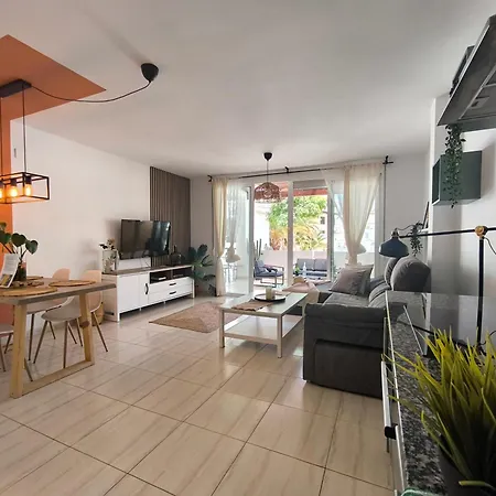 Rentenerife Magec Swing & Sun Amarilla Golf Apartment